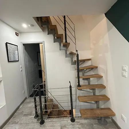 Le Triplex Ruthenois, Pet Friendly, Hypercentre, Wisdhomeconciergerie Vakantiehuis *