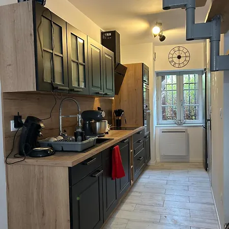 Le Triplex Ruthenois, Pet Friendly, Hypercentre, Wisdhomeconciergerie * Rodez